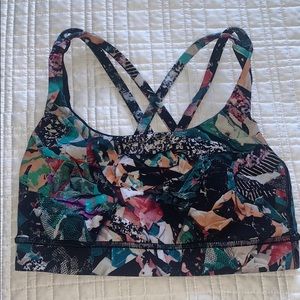Lululemon sports bra